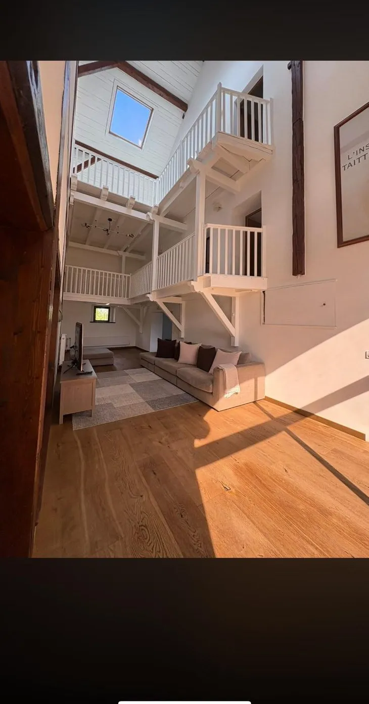 Escalier rénové dans une maison du Pays de Gex